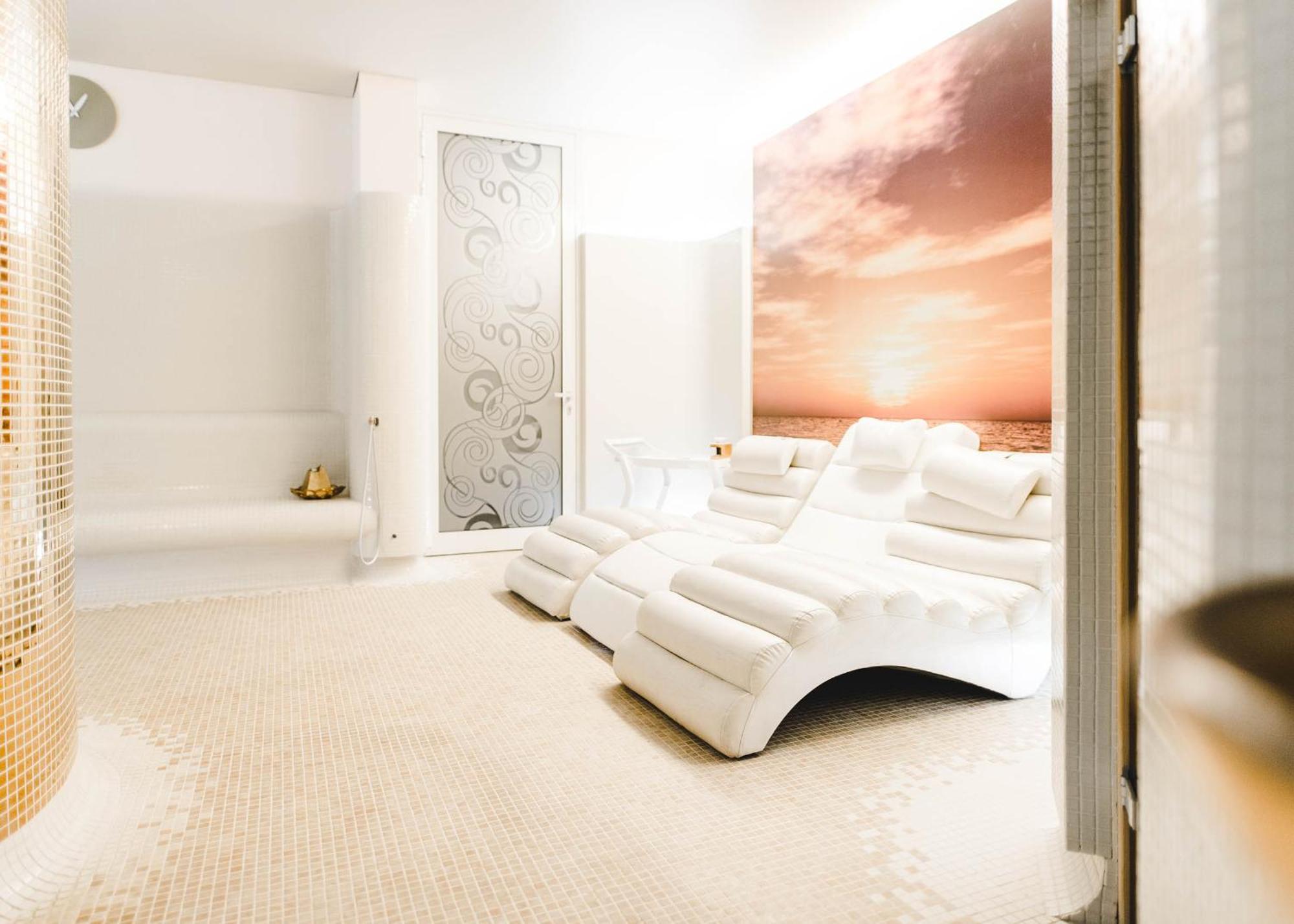 Hotel Court Wellness&Spa Kędzierzyn-Koźle Eksteriør billede